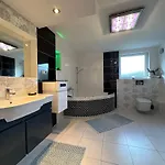 U Vojvodovcov Tatil Evi