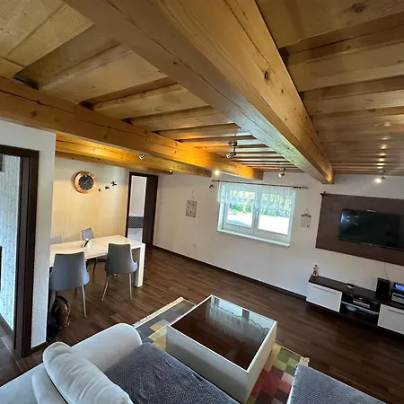 U Vojvodovcov Tatil Evi