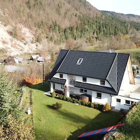 Semesterbostad U Vojvodovcov Zázrivá