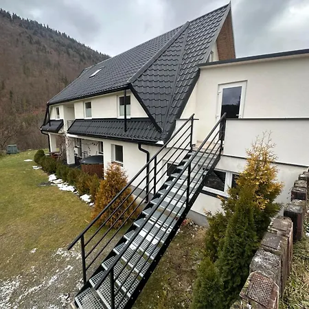 U Vojvodovcov Tatil Evi Zázrivá